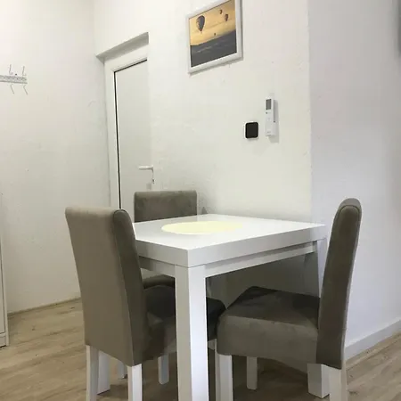 Milojkovic Apartament *