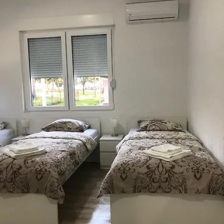 Apartament Milojkovic Golubăţ